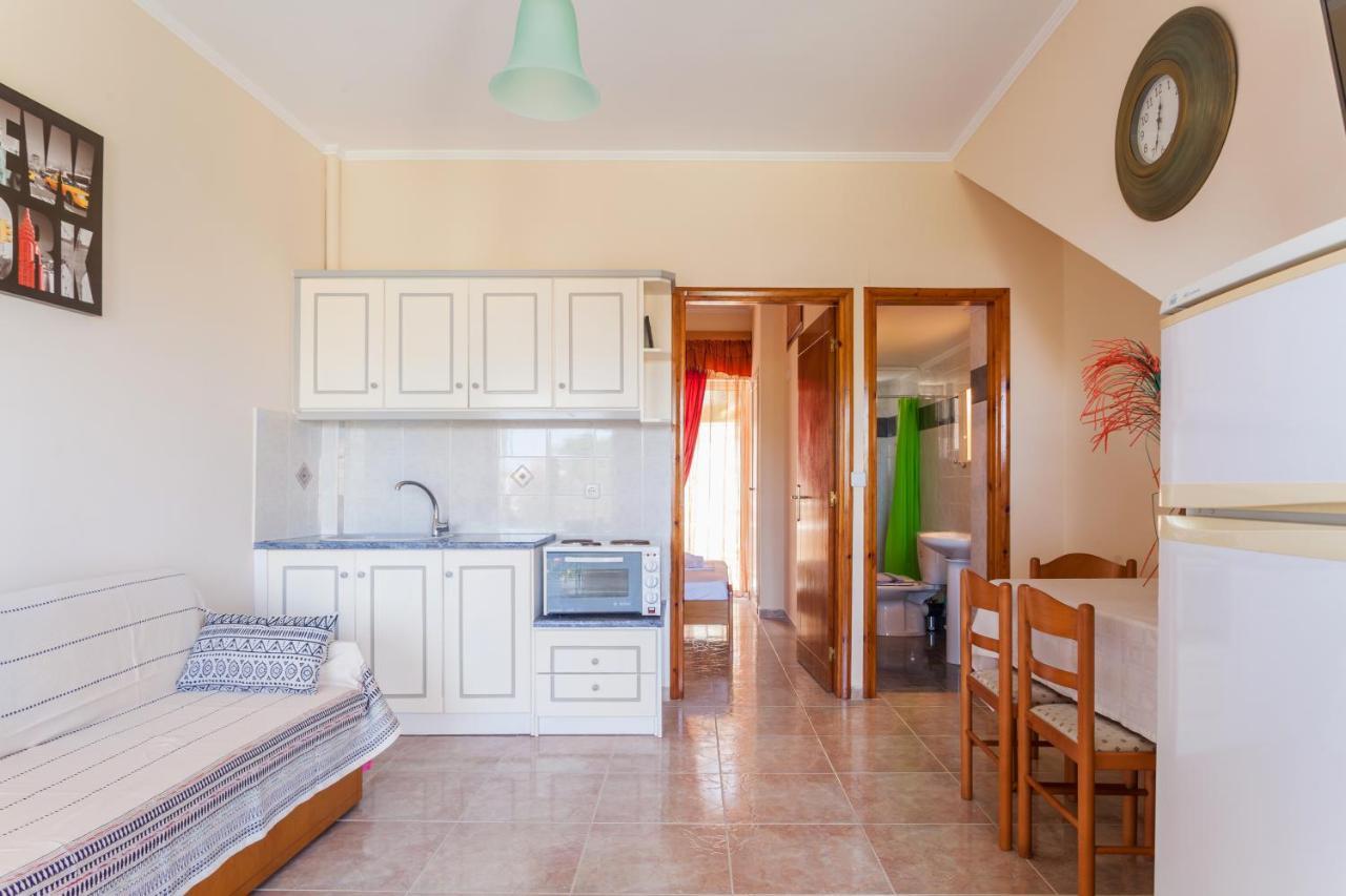 Christine Seaside Apartments In Chania Stalos Ngoại thất bức ảnh
