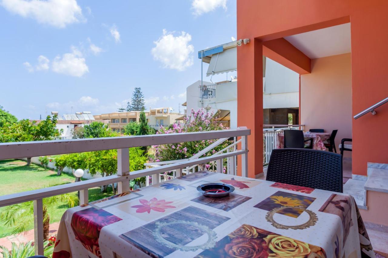 Christine Seaside Apartments In Chania Stalos Ngoại thất bức ảnh