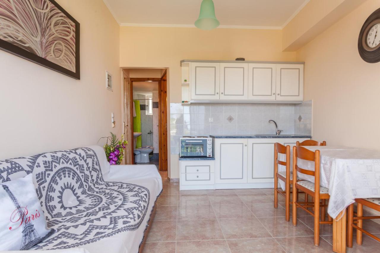 Christine Seaside Apartments In Chania Stalos Ngoại thất bức ảnh