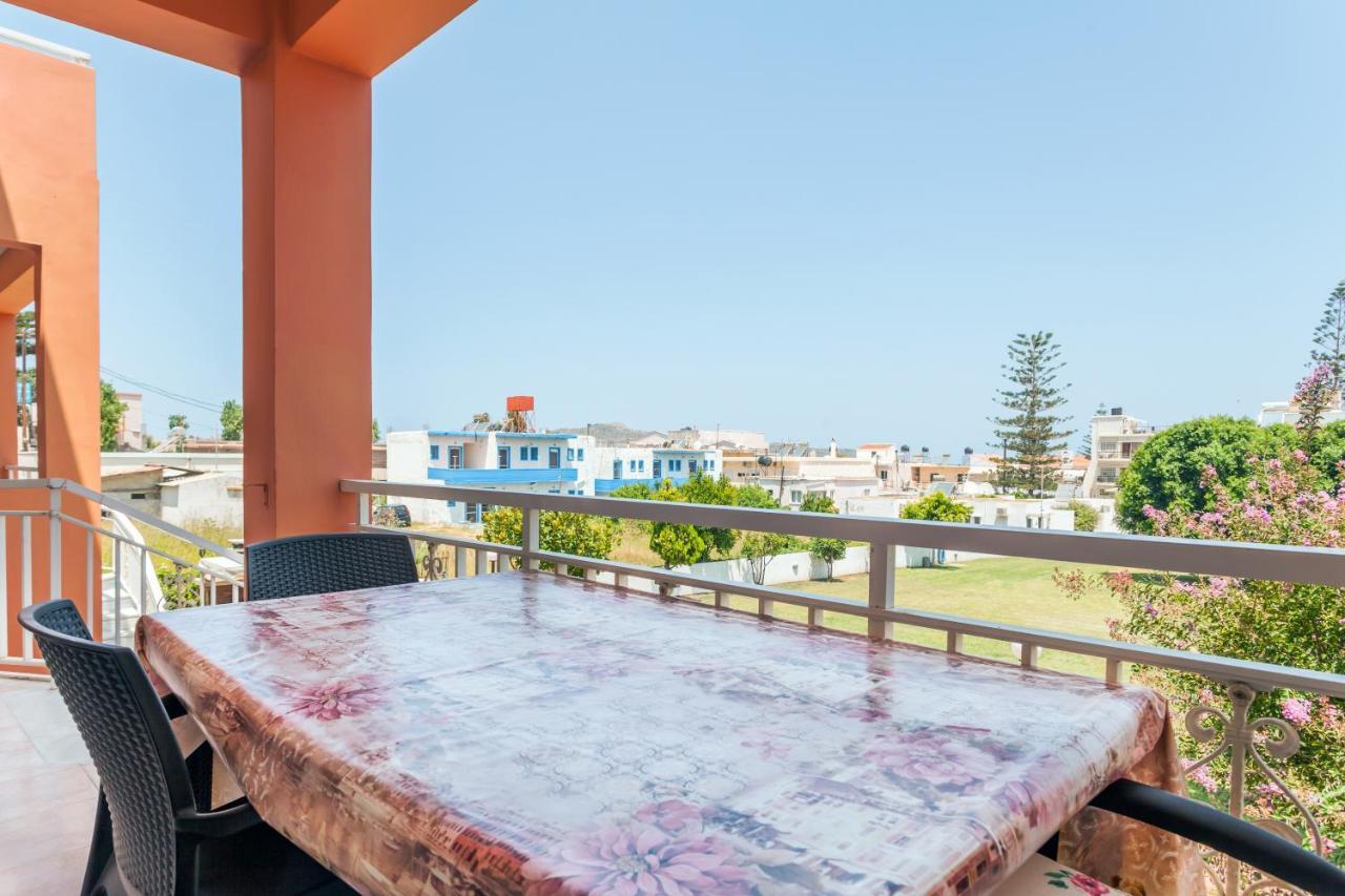 Christine Seaside Apartments In Chania Stalos Ngoại thất bức ảnh