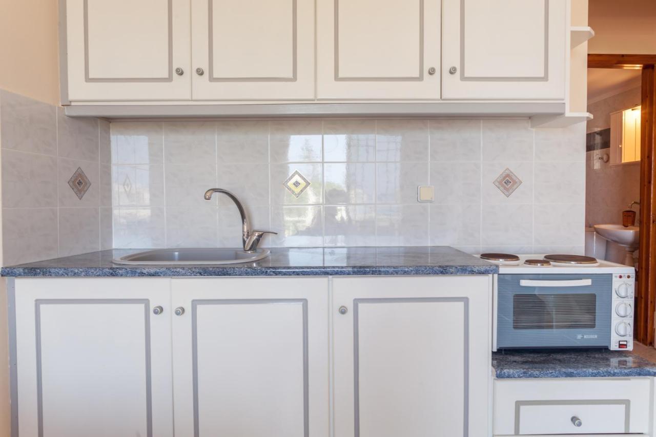 Christine Seaside Apartments In Chania Stalos Ngoại thất bức ảnh