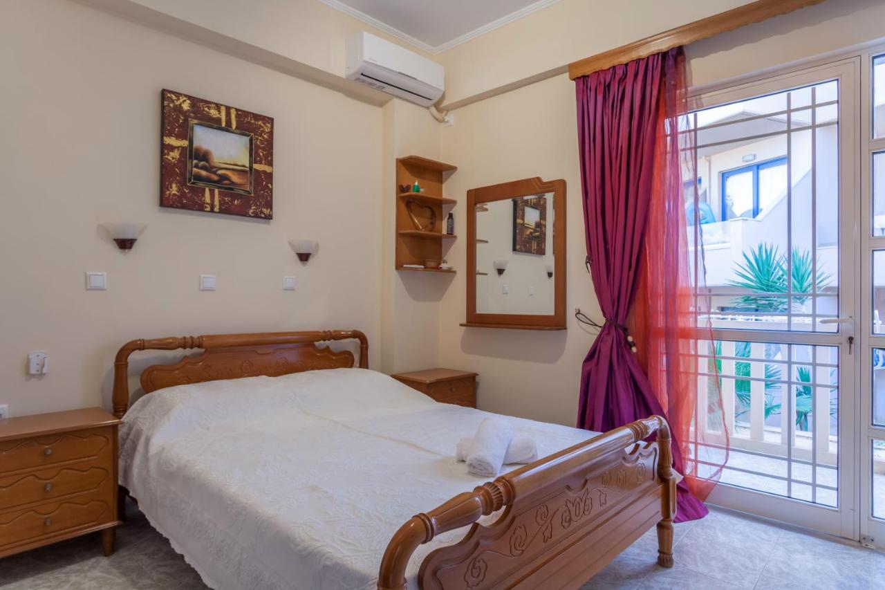 Christine Seaside Apartments In Chania Stalos Ngoại thất bức ảnh