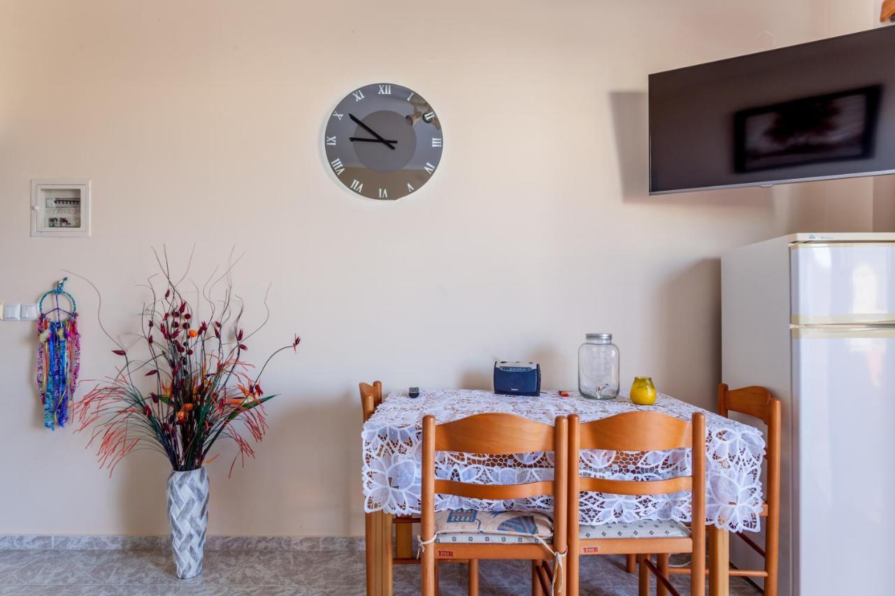 Christine Seaside Apartments In Chania Stalos Ngoại thất bức ảnh