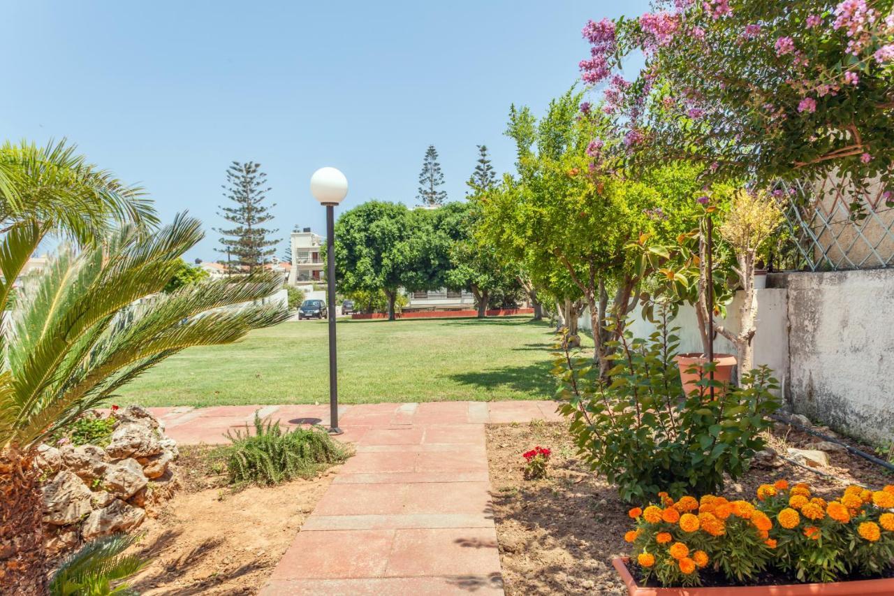 Christine Seaside Apartments In Chania Stalos Ngoại thất bức ảnh